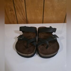Mountain Sole Black and Brown Sandals EUC